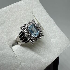 Lovely 14K White Gold Aquamarine & Diamond Accent Halo Ring Size 6.75, March